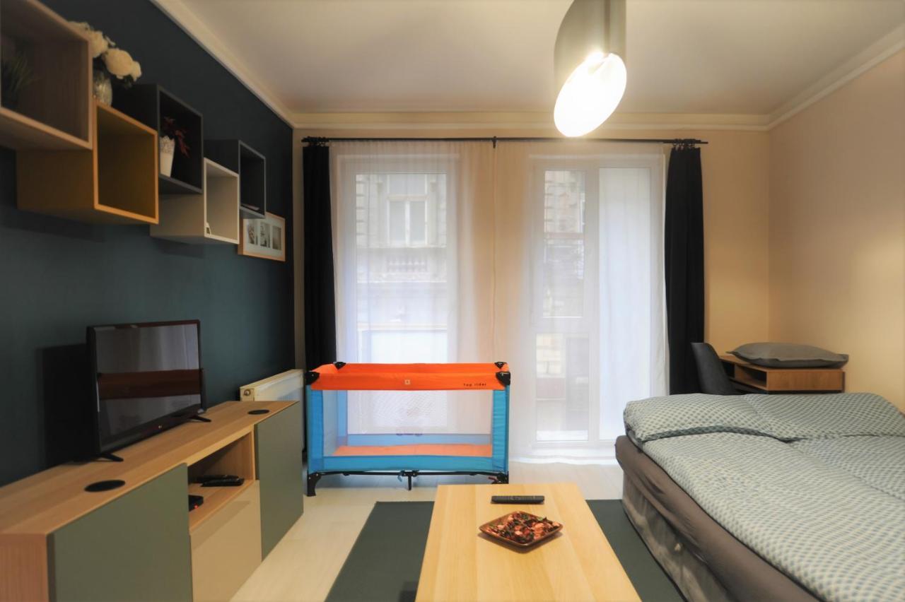 Lovely Apartment In The Heart Of Budapest Exterior foto